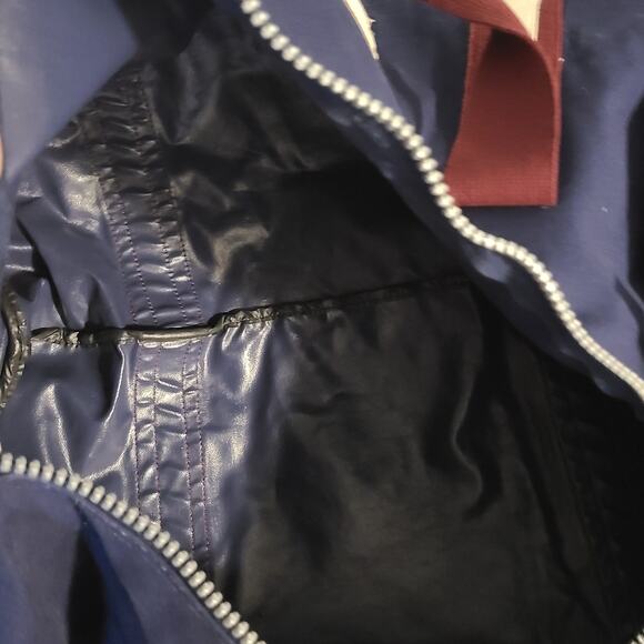 Tommy Hilfiger duffle  bag with striped handle Big H Logo no - Picture 8 of 8